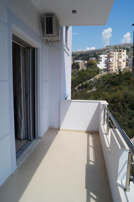 Bill'S Apartments Sarandë Eksteriør billede