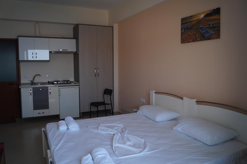 Bill'S Apartments Sarandë Eksteriør billede