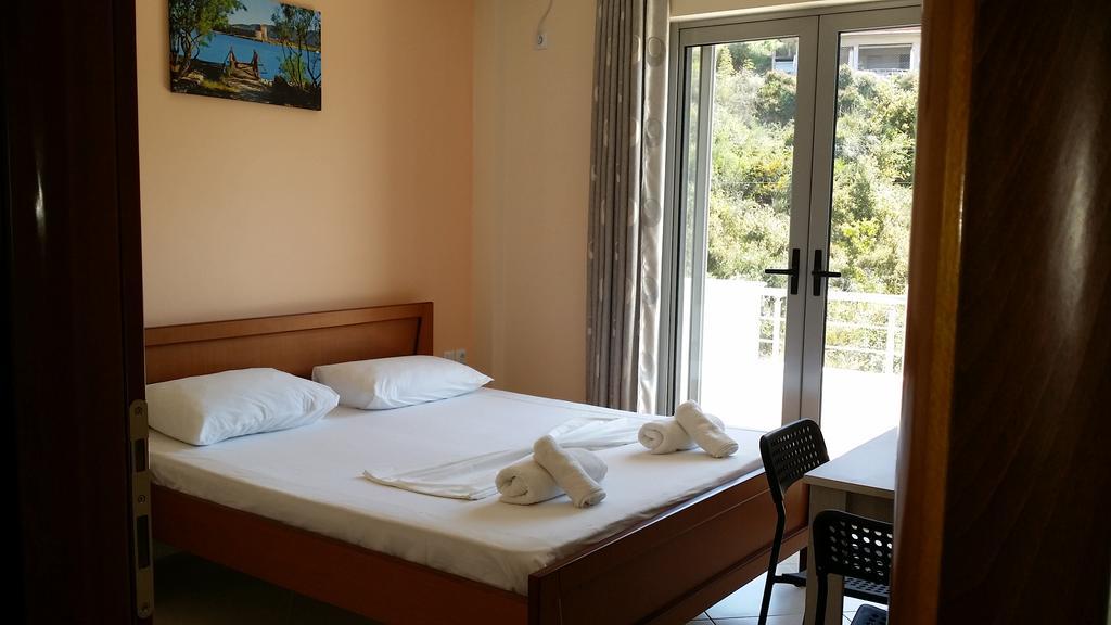 Bill'S Apartments Sarandë Eksteriør billede